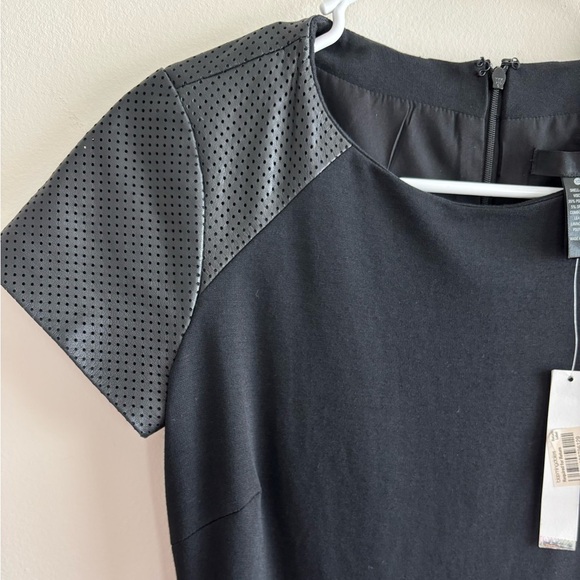 Aqua Elegant Black mini Dress with Textured leather Shoulders Sz XS - Picture 4 of 11